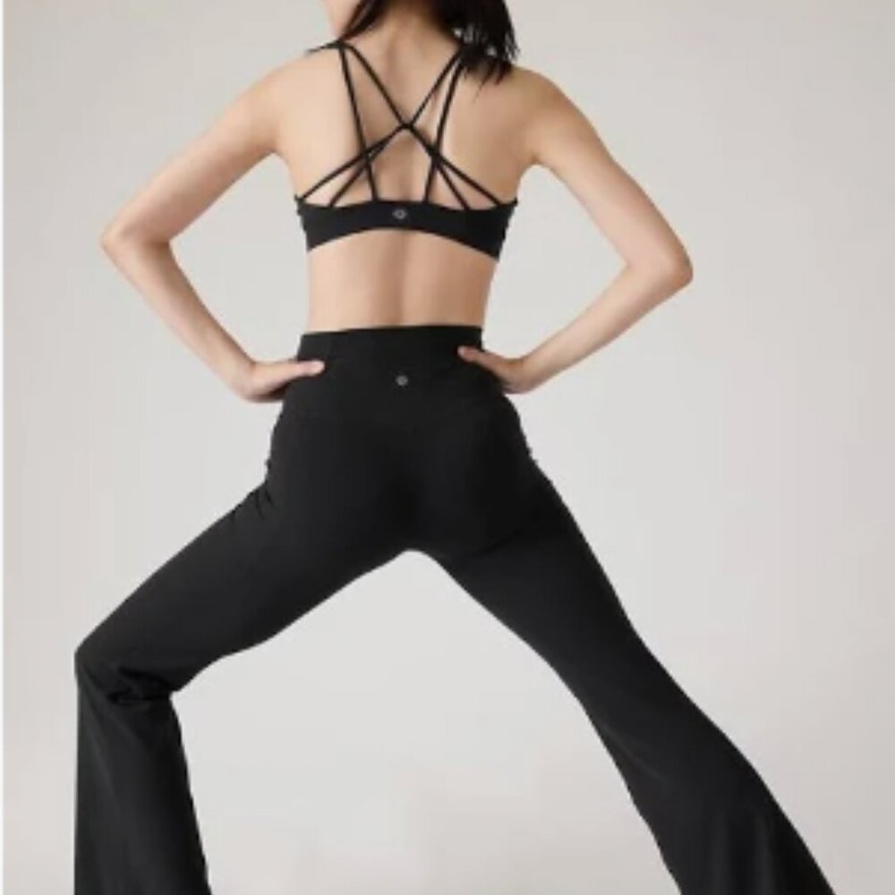 Athleta Salutation flare leggings
